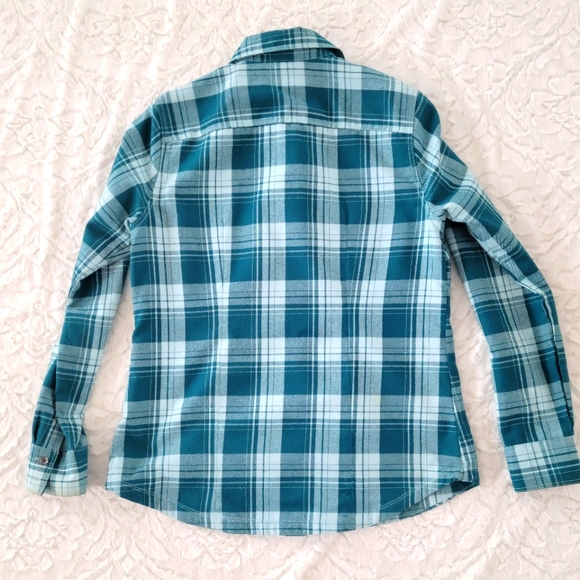 Eddie Bauer Women's Button-down - Picture 5 of 5